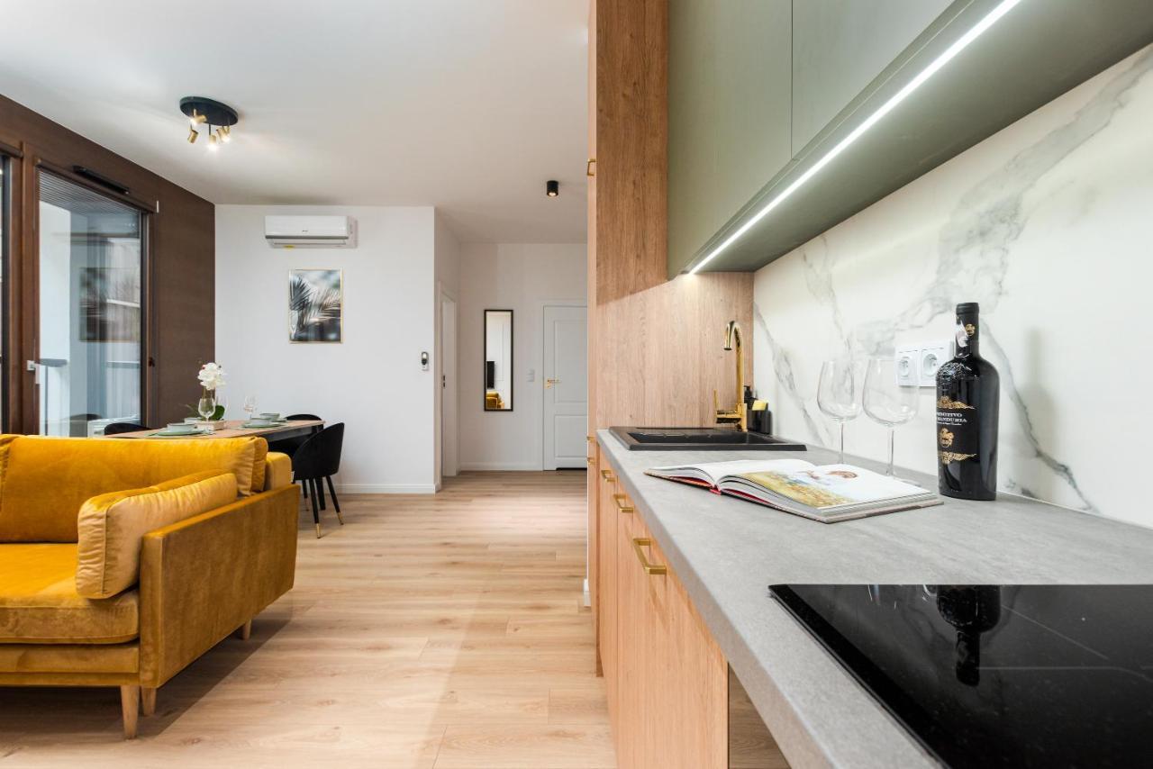 Bg Premium Apartments Browary Warszawskie Warszawa Exteriör bild